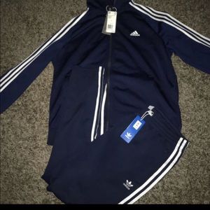 Brand new ladies Adidas Sweatsuit